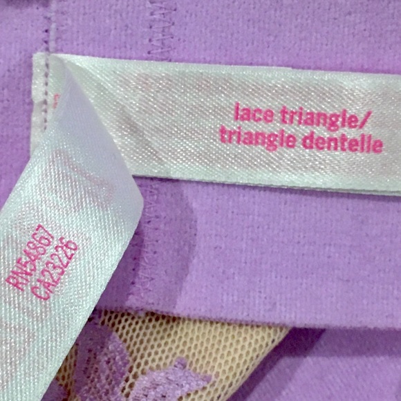 2 Rare VS PINK Lacey Bras - Picture 16 of 16